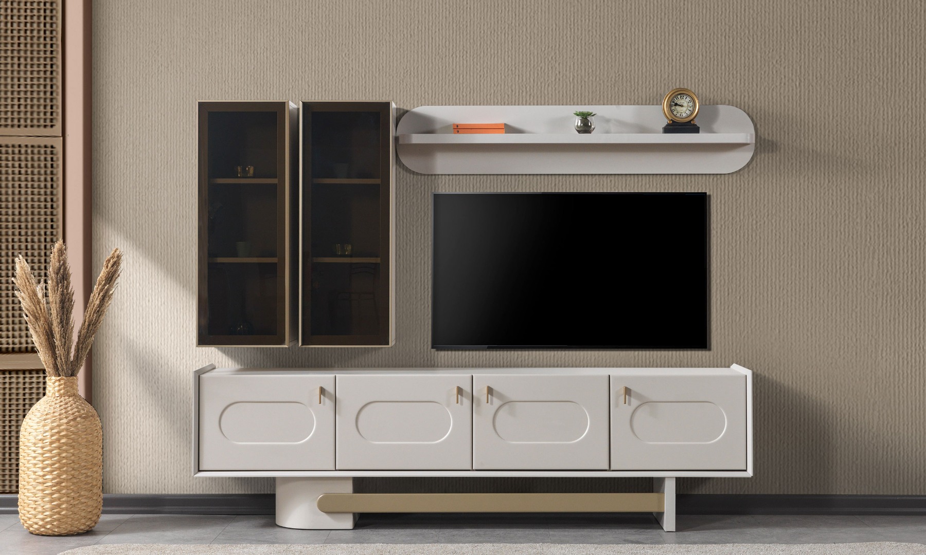 REAL TV ÜNİTESİ